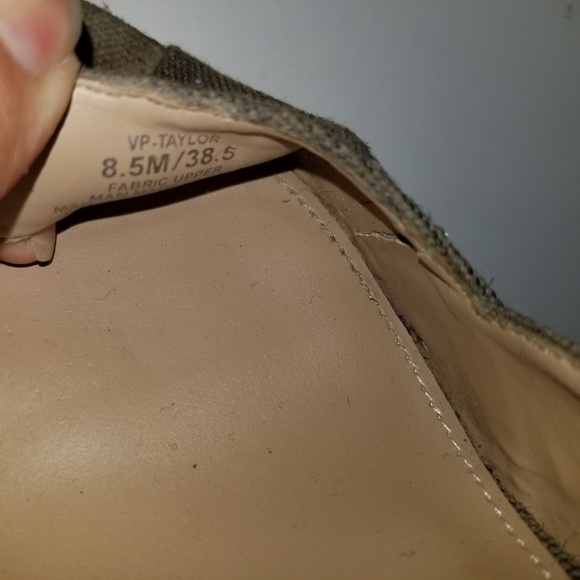 Vince Camuto VP-Taylor Canvas Peep Toe Wedge - Picture 7 of 7